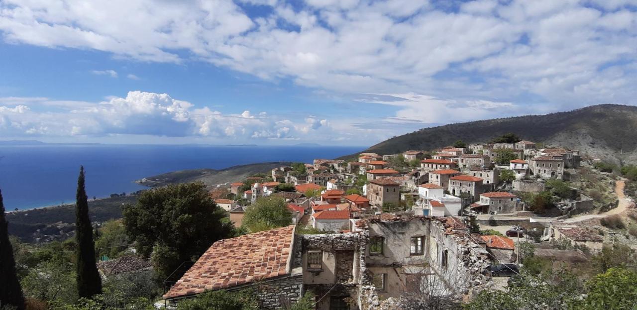 Les Villas De Qeparo Luaran gambar