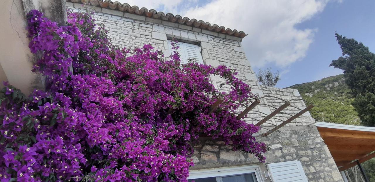 Les Villas De Qeparo Luaran gambar